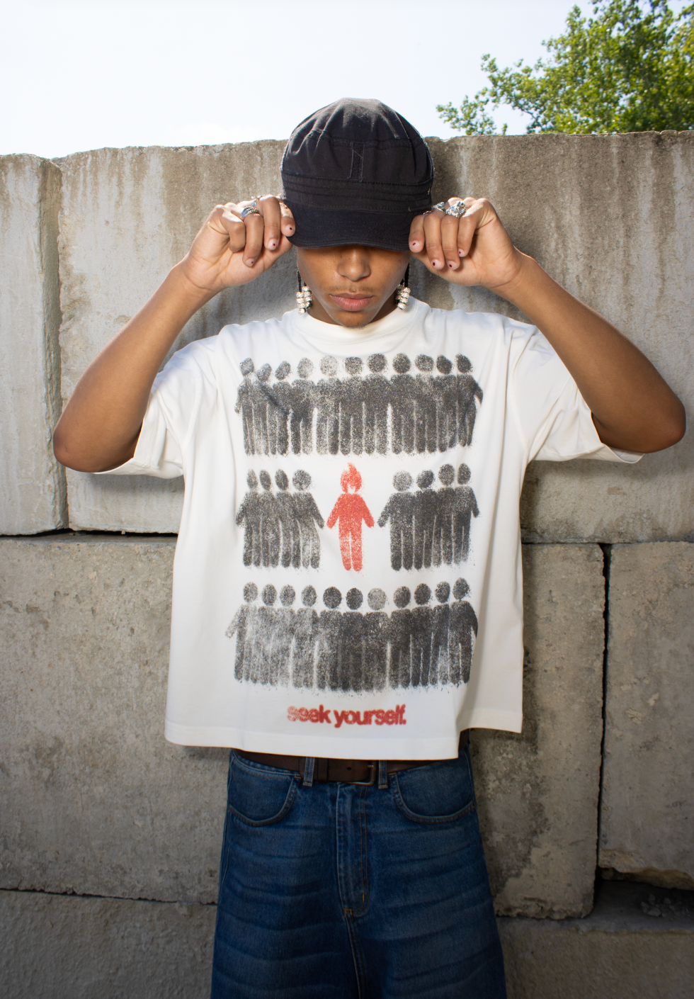 SEEK YOURSELF CROPPED TEE - WHITE